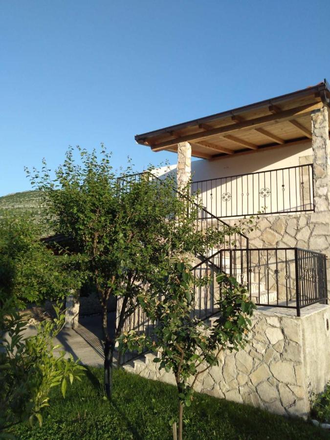 Vinarija "Delmo" Apartments Trebinje Exteriör bild