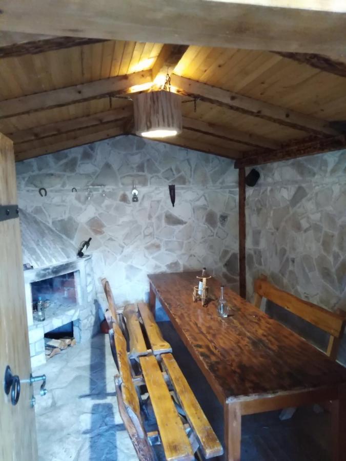 Vinarija "Delmo" Apartments Trebinje Exteriör bild