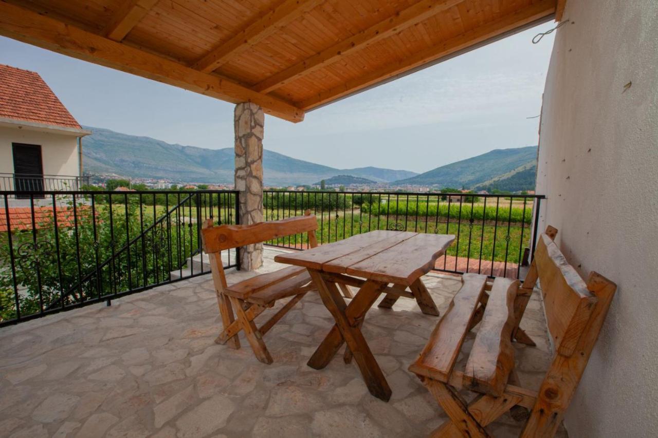 Vinarija "Delmo" Apartments Trebinje Exteriör bild
