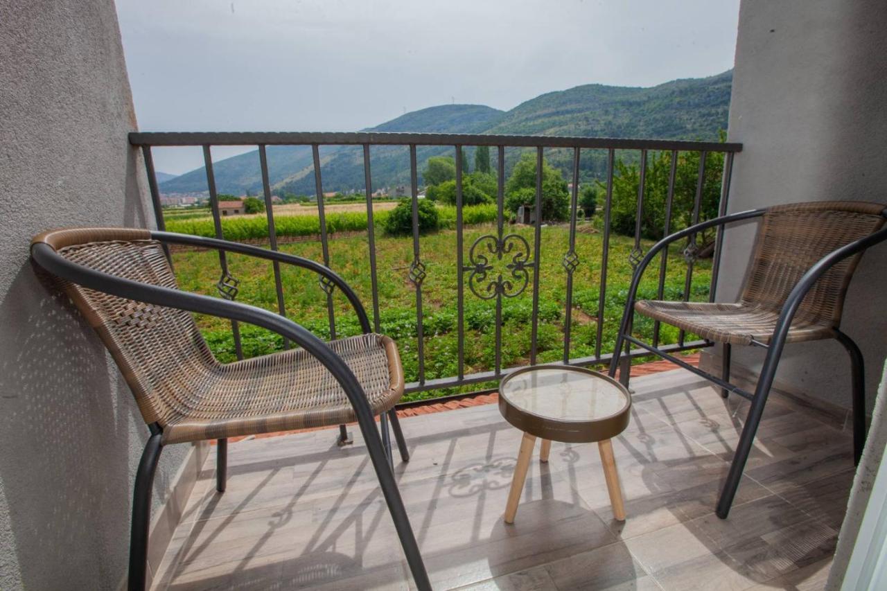 Vinarija "Delmo" Apartments Trebinje Exteriör bild